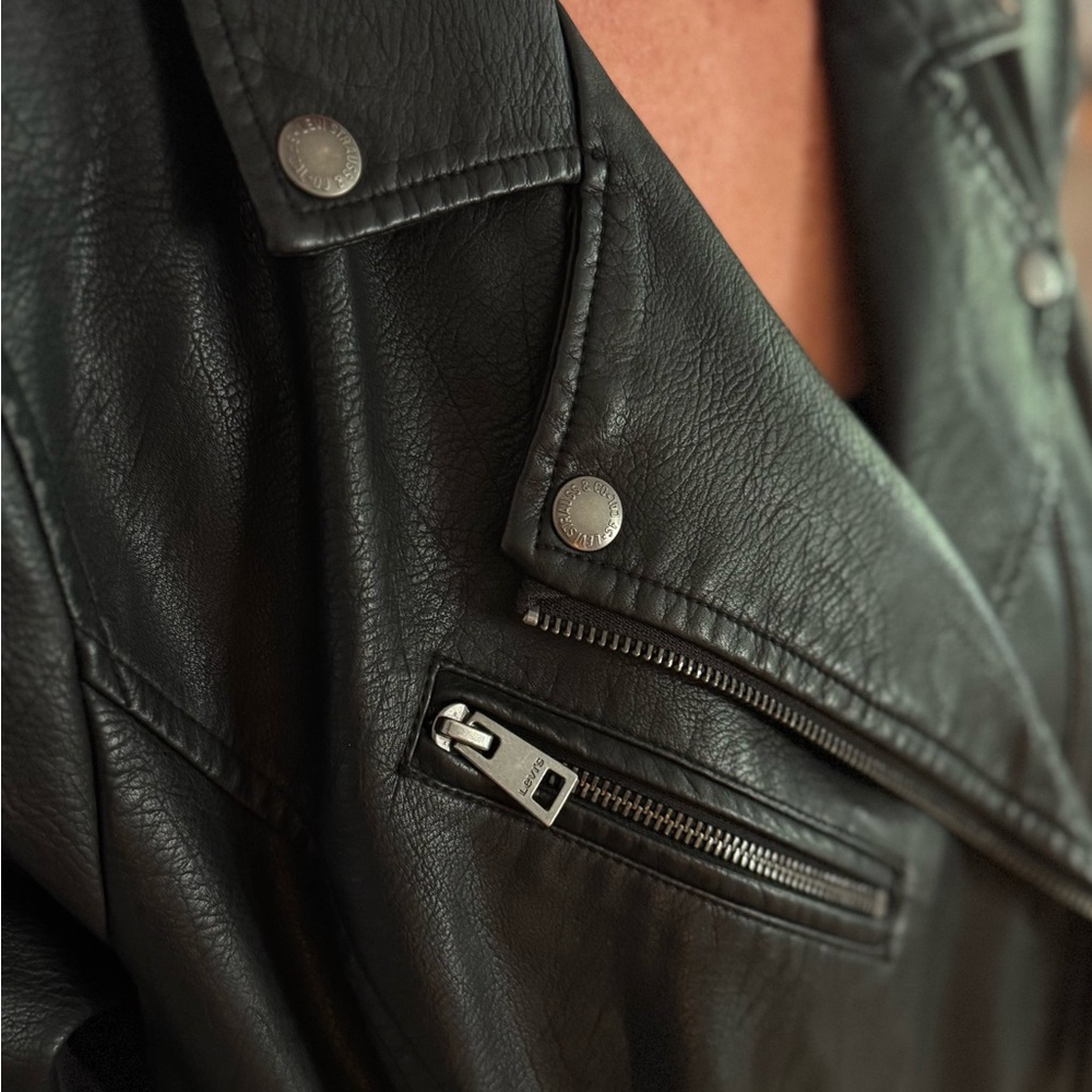 Women’s LEVIS Black Leather Jacket